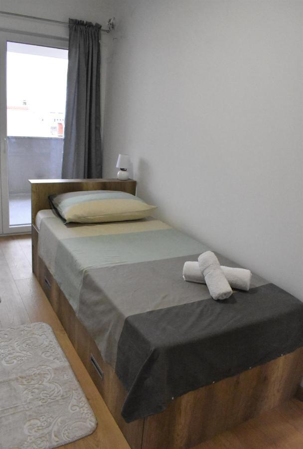 Apartmani Skorpion Kastela Exterior photo